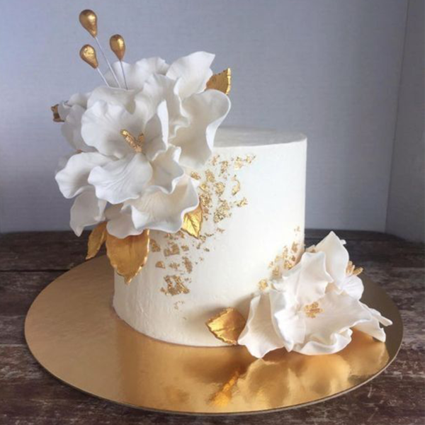 One Tier flower Engagement Cake